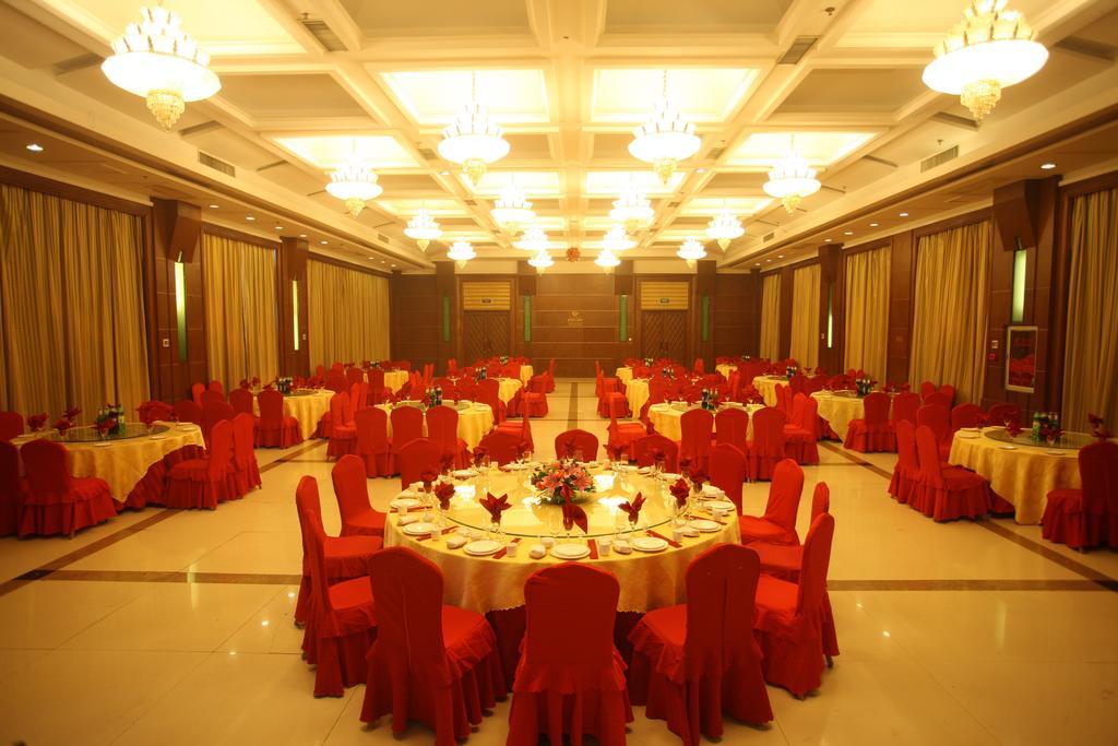 Milky Way Hotel Harbin Esterno foto